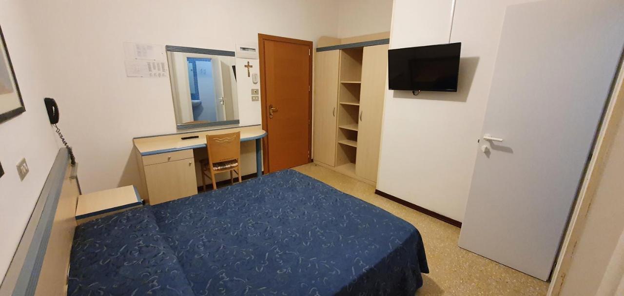 קאטוליקה Hotel Brig מראה חיצוני תמונה