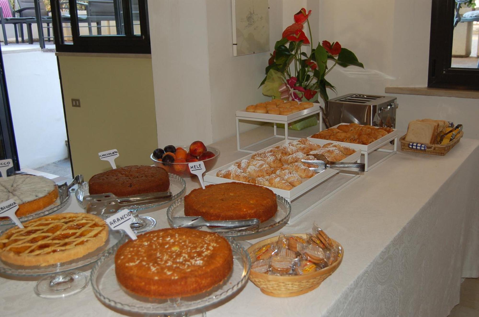 קאטוליקה Hotel Brig מראה חיצוני תמונה