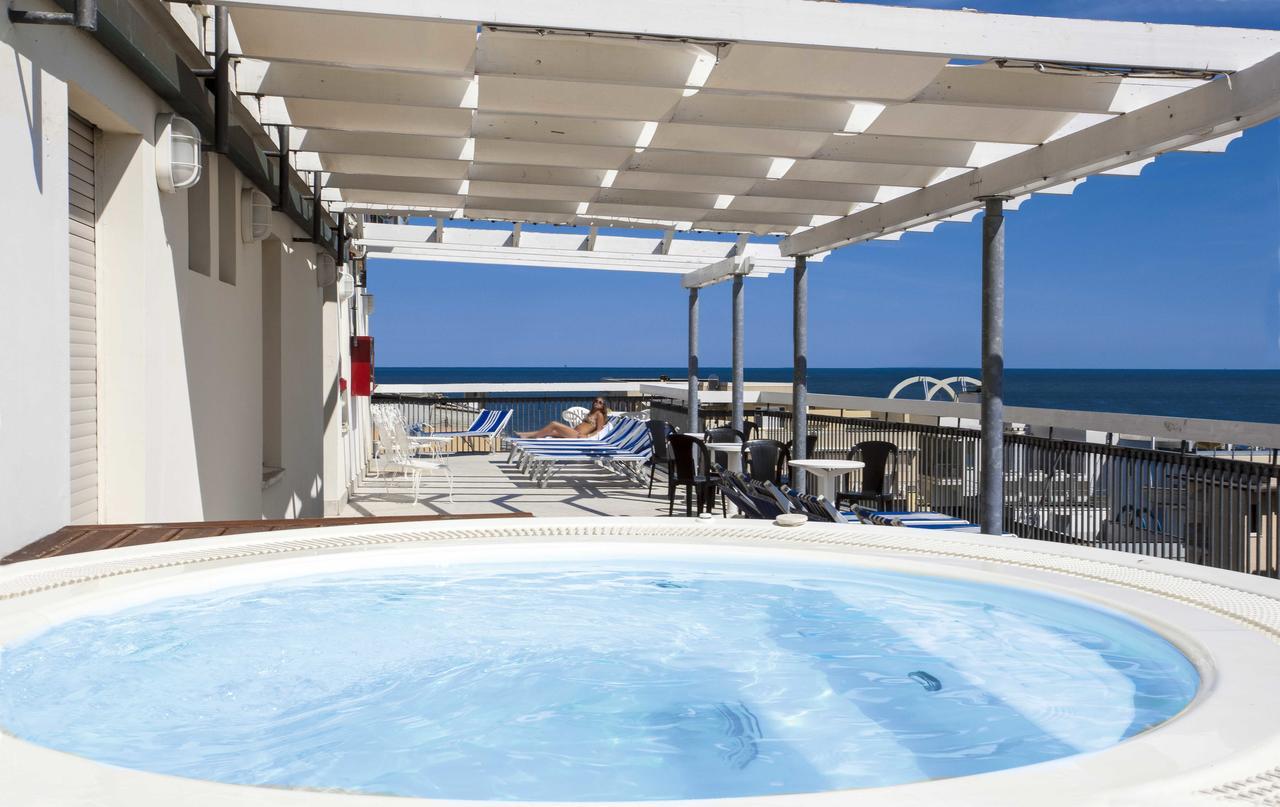 קאטוליקה Hotel Brig מראה חיצוני תמונה